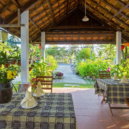 Do River Homestay Hoi An Exterior photo